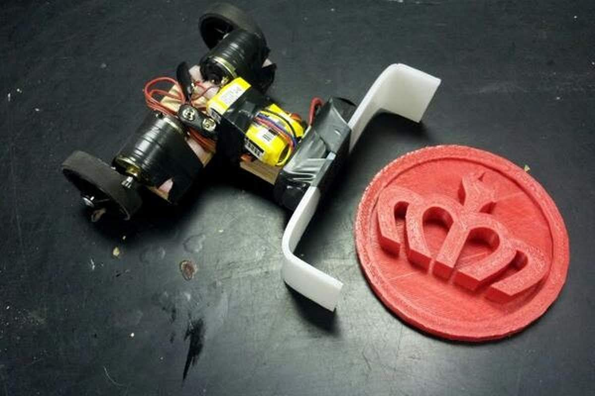 Mini hockeybot